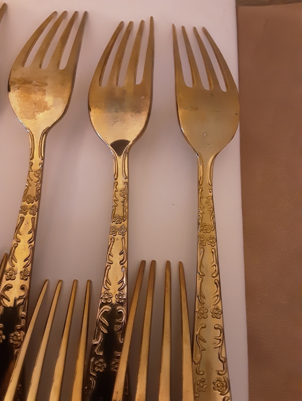 Vintage Wm Rogers & Son Golden Enchanted Rose Flatware 22K Gold Plated Set - Picture 10 of 13